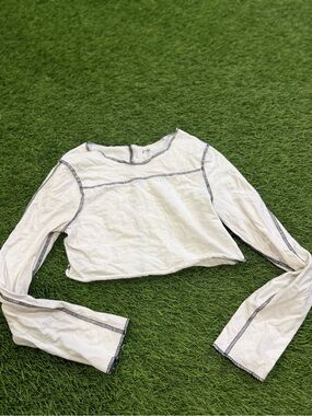 PAC cares Long Sleeve Crop Top
